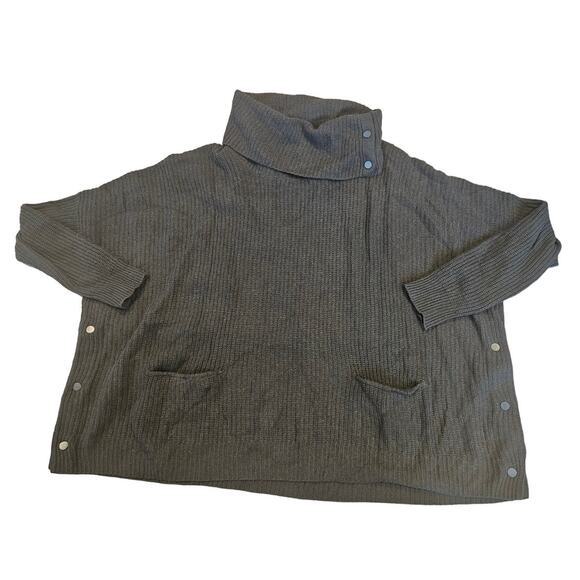 VINCE Olive Green Wool Blend Turtleneck Oversized Boxy Sweater Small Snap Accent - Picture 1 of 7
